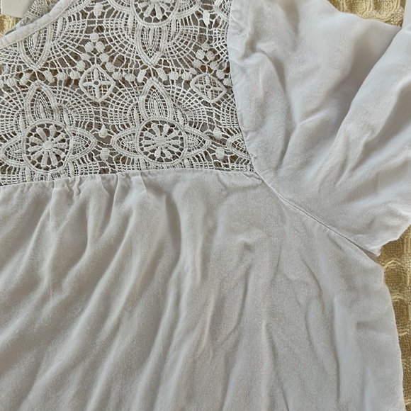 Old Navy Blouse - Picture 6 of 6